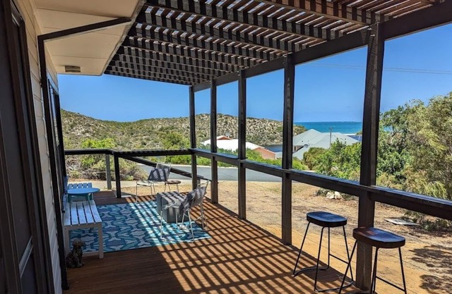 Moore River & Ocean Views House