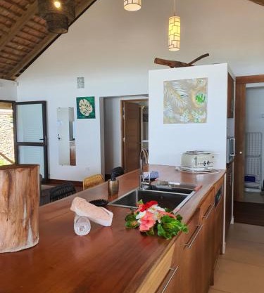 Moorea Lodge Bungalow