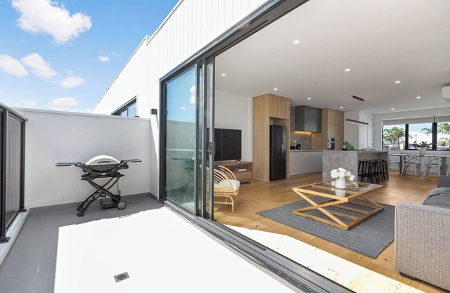 Mordialloc Coastal Paradise 4