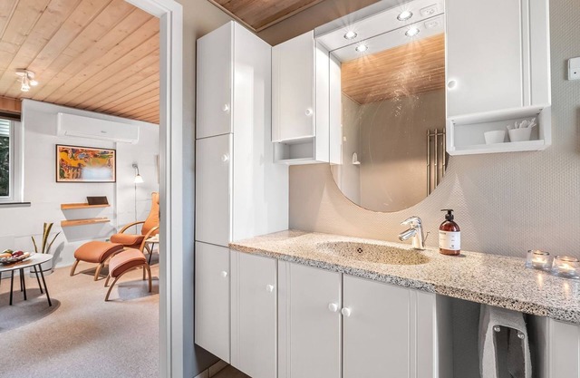 "Moreen" - 200m to the inlet by Interhome