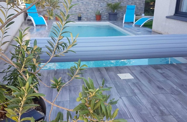 Morena, Family villa with optional heated pool