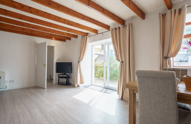 1 de 6 impresionantes ubicaciones en el campo Morton Cottage Sleeps