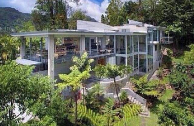 Contemporary Estate in the heart of Honolulu Luxury Living