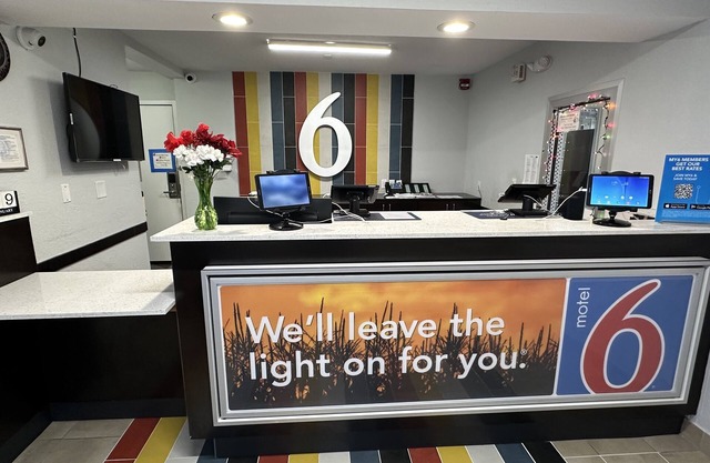 Motel 6 Fort Wayne, IN