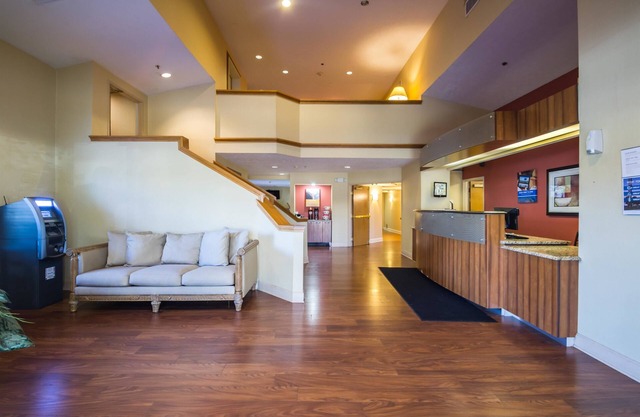 Motel 6 Indianapolis, IN - Airport