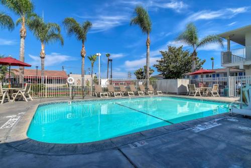 Motel 6-Stanton, CA- Anaheim West