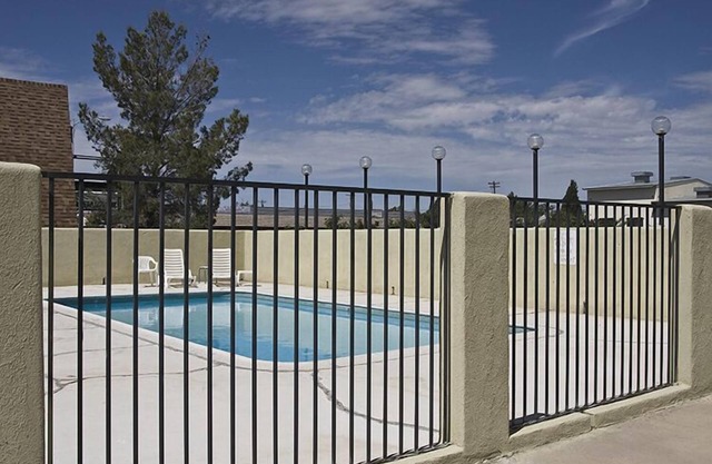 Motel 8 Willcox