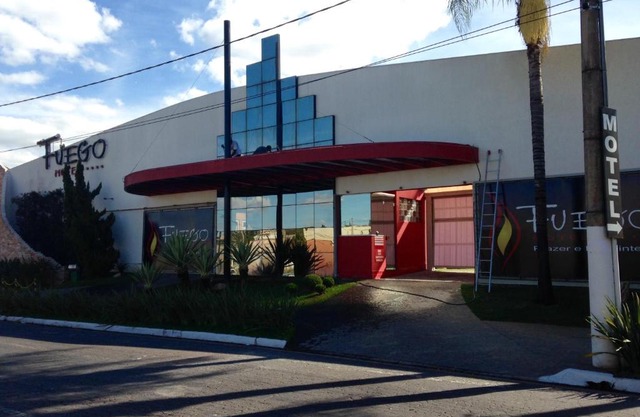 Motel Fuego (Adults Only)