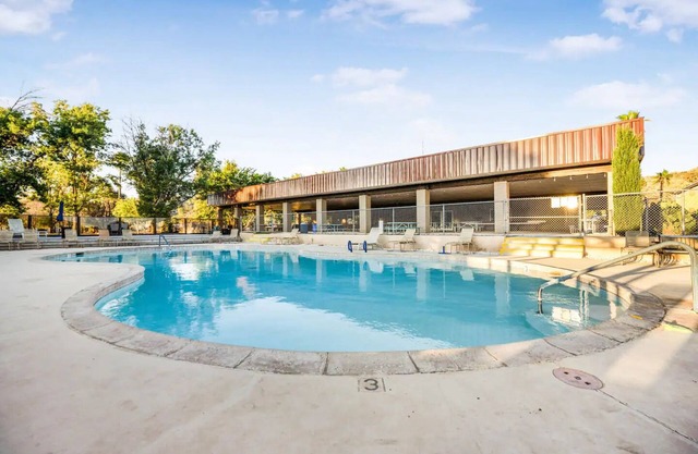 Motel Room 10 Unwind in Nature: Comfortable Rooms Amidst Anza-Borrego Desert