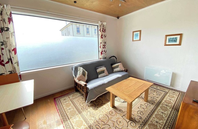 Motel style Unit in the Heart of Collingwood