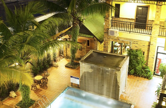 Motive Cottage Resort