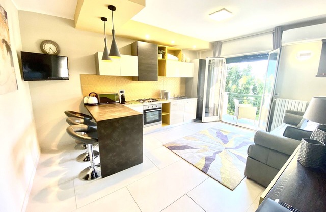 Suite con balcón a 200 metros del mar.