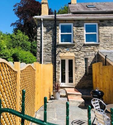 Mount Cottage