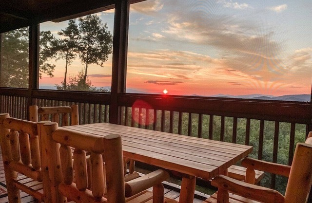 Mount Watson Lodge | Free Night Offer!