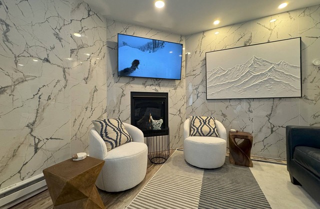 Mountain Bluebird Condo Getaway at Schweitzer Ski Resort