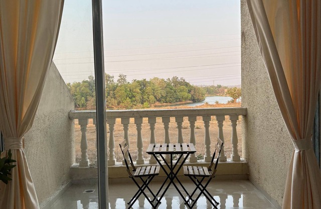 Mountain Breeze Home Stay