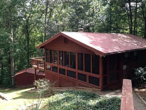 Mountain Cabin Rental Under Two Hours from Atlanta for Lake Nottely Getaway in Georgia