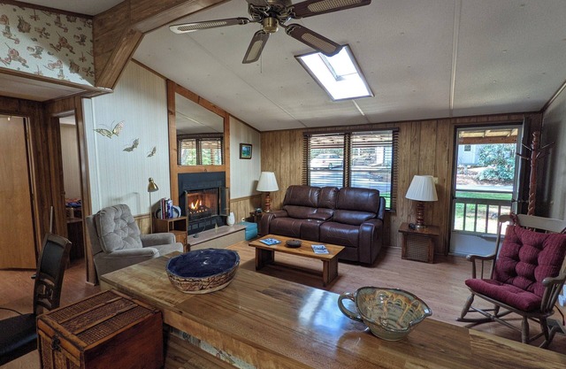 Mountain Happiness Cabin NC Blue Ridge Mtns