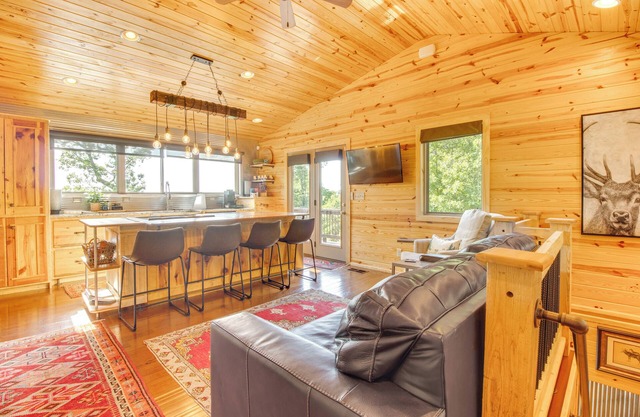 Mountain Home Cabin Rental w/ Fire Pit!