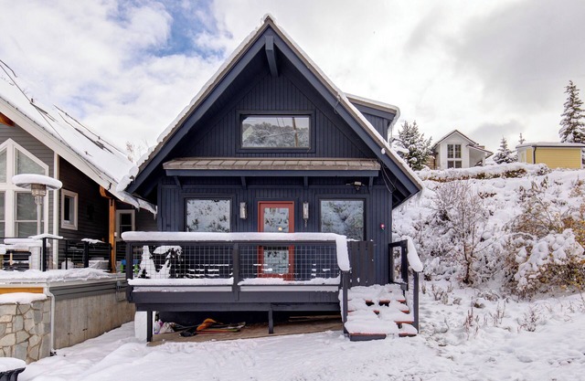 Mountain home walking distance to Old Town, PCMR