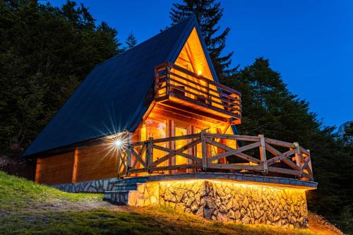 Mountain House Komovi-Radunovic DE LUX