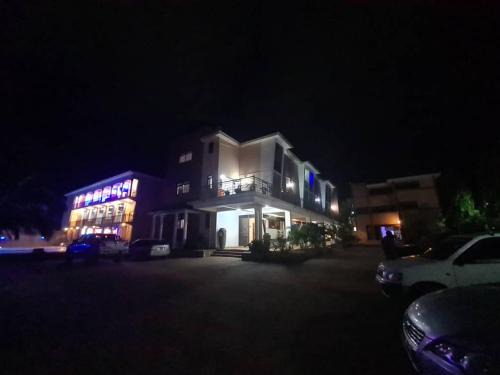 Mountain Inn Hotel - Maluku