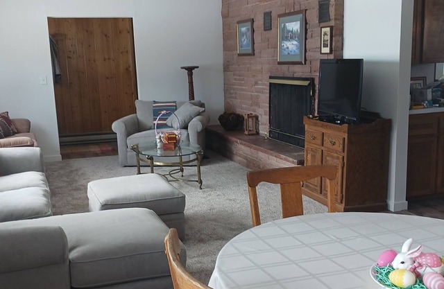 Mountain retreat for the whole family or group.
