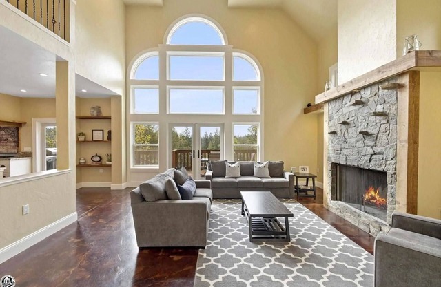 Mountain Retreat Near Pinecrest Lake- Spectacular views