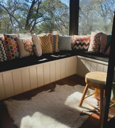 Mountain Retreat Suitable for 2 Families, Sleeps 8