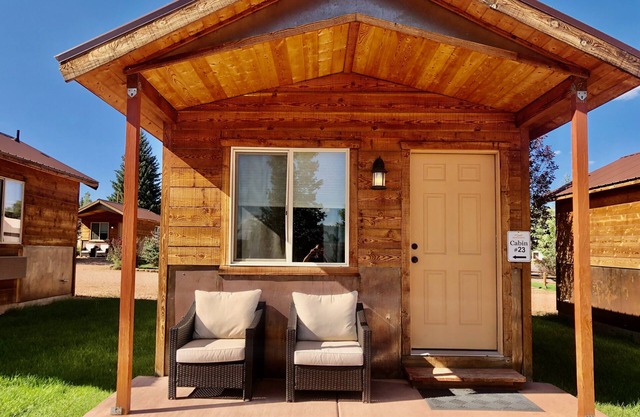 Mountain Ridge Cabins and Lodging