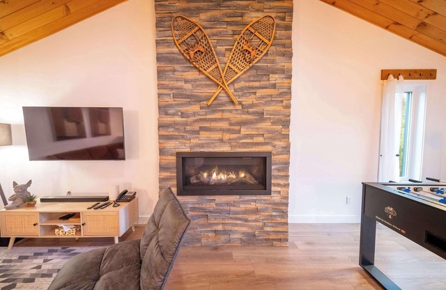 Mountain, Spa & Game room | Le Pik du Massif
