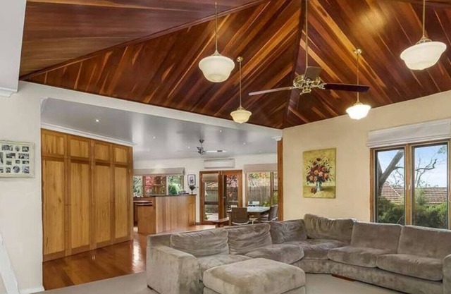 Mountain-top Mudbrick Mansion