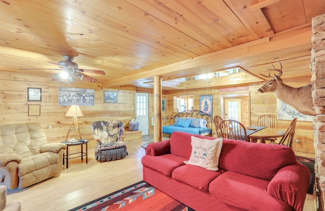 Mountain-View Cabin on Farm: 3 Mi to Town & Shops