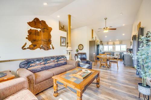 Mountain-View Colorado Getaway on 40 Private Acres