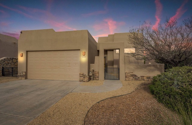 Mountain View luxury Gem!Pet Friendly!HotTub!EV!