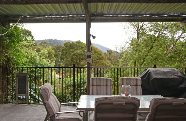 Ubicado entre The Dandenong Ranges y Yarra Valley Wine Region