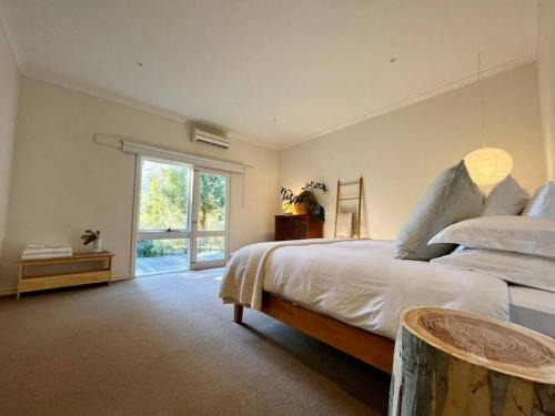 Mountain Views in Vesper Victoria