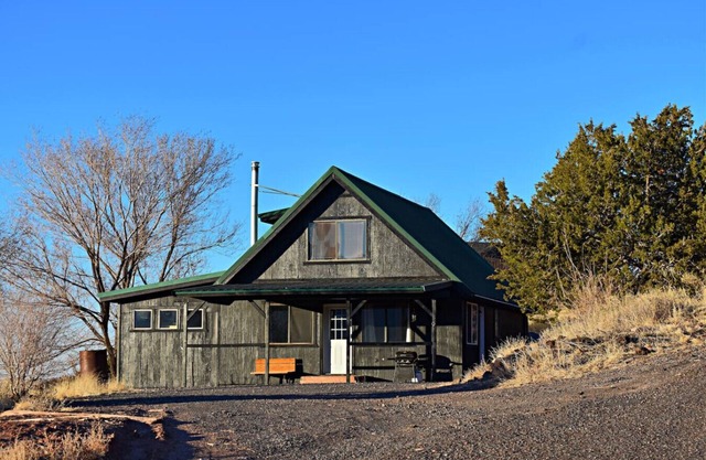 Mountain Views on Hillside in Eager