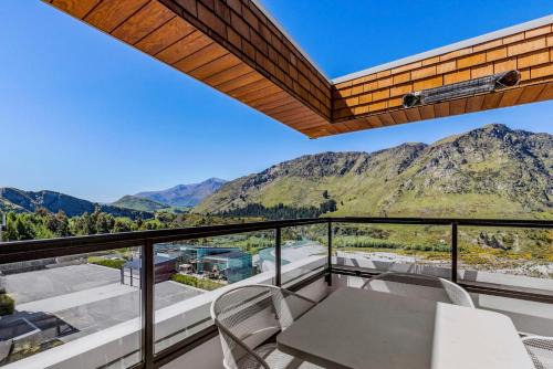 Mountain Views Penthouse - Apartment 22