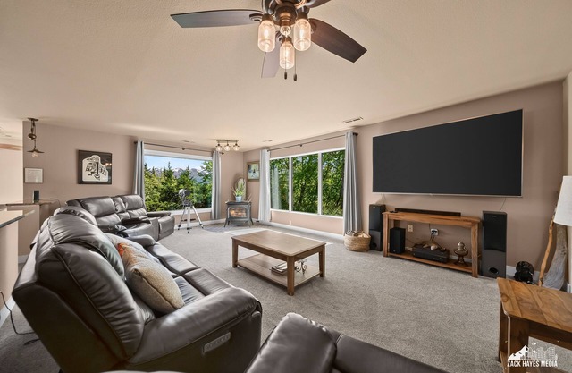 Mountain Vista Penthouse Huge 2BR w/views+jet tub