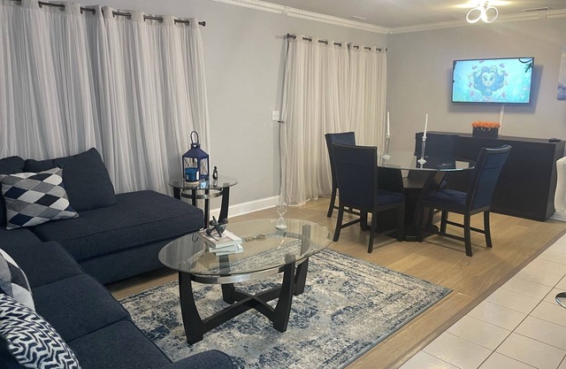 MountainCreek,Chic Entire 2 Bedroom Condo for 6 people at Great Gorge Village