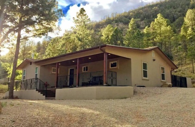 Mountainside Hideaway