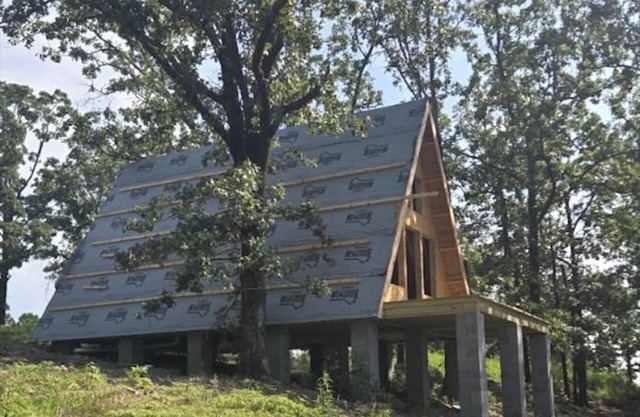Mountaintop cabin 10 minutes from Hot Springs, AR - perfect for a getaway