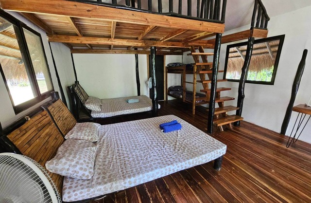 Mountainview Family Room Cabin
