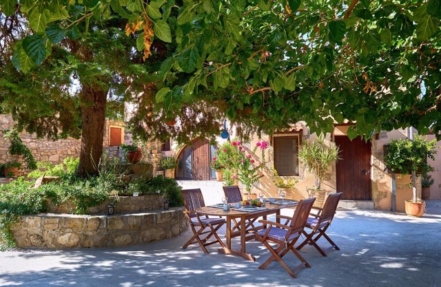 Mouri Villa
