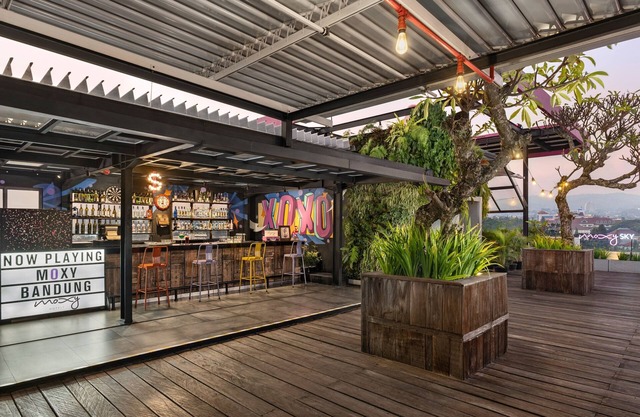 Moxy Bandung