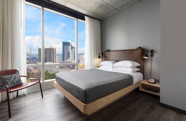 Moxy Boston Downtown, 3 Queen Rooms, Pet-Friendly & Near All the Action!