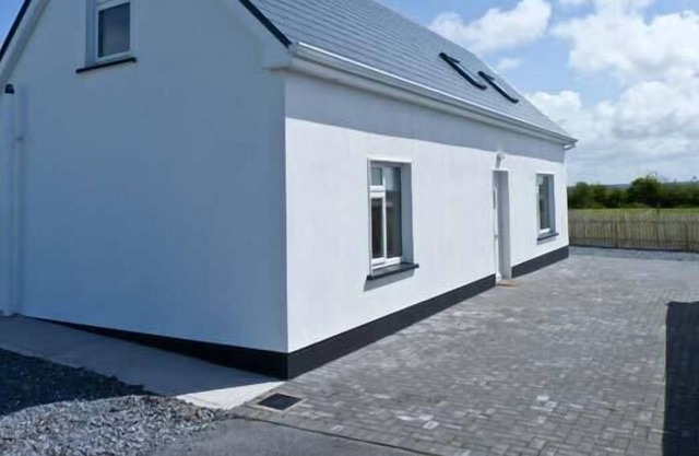 MOYASTA HOUSE, family friendly in Kilkee, County Clare