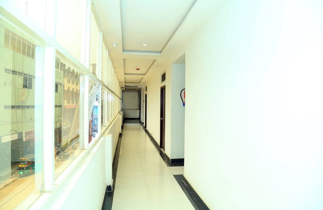 MR DWELL HOTEL AIRPORTZONE