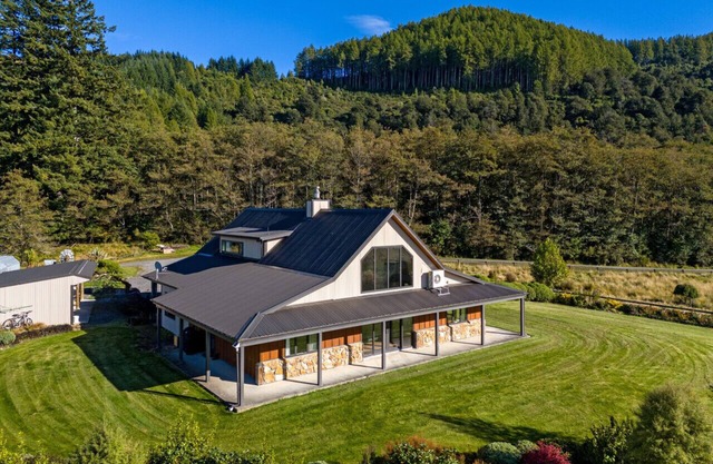 Mt Hutts Closest Accom!